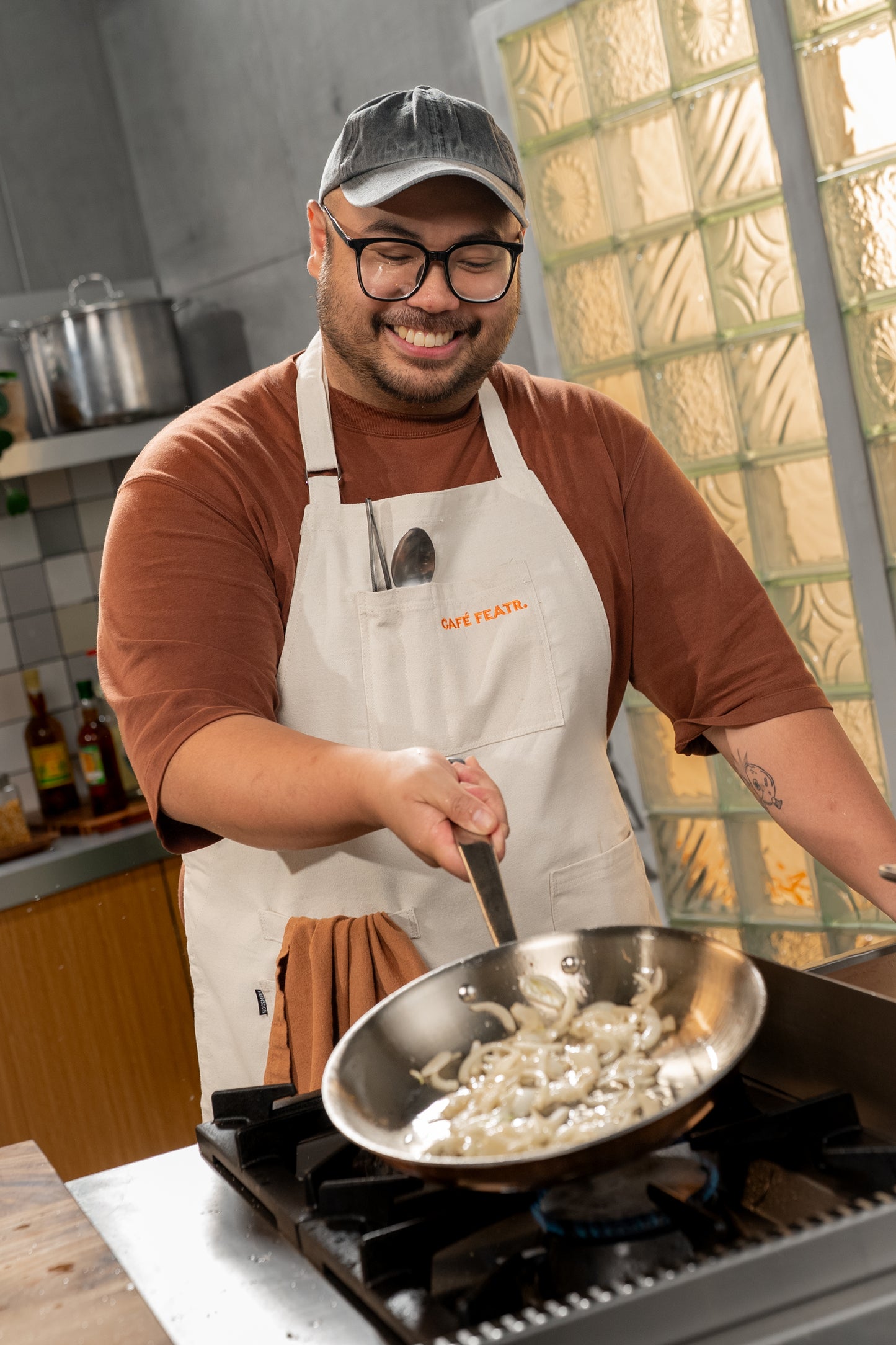 Maja Blanca Apron